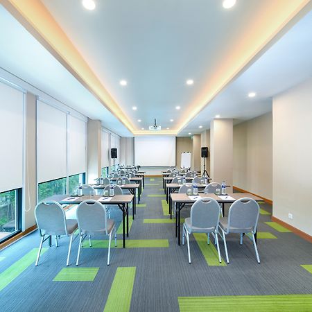 Holiday Inn Express Jakarta Matraman By Ihg Exteriér fotografie