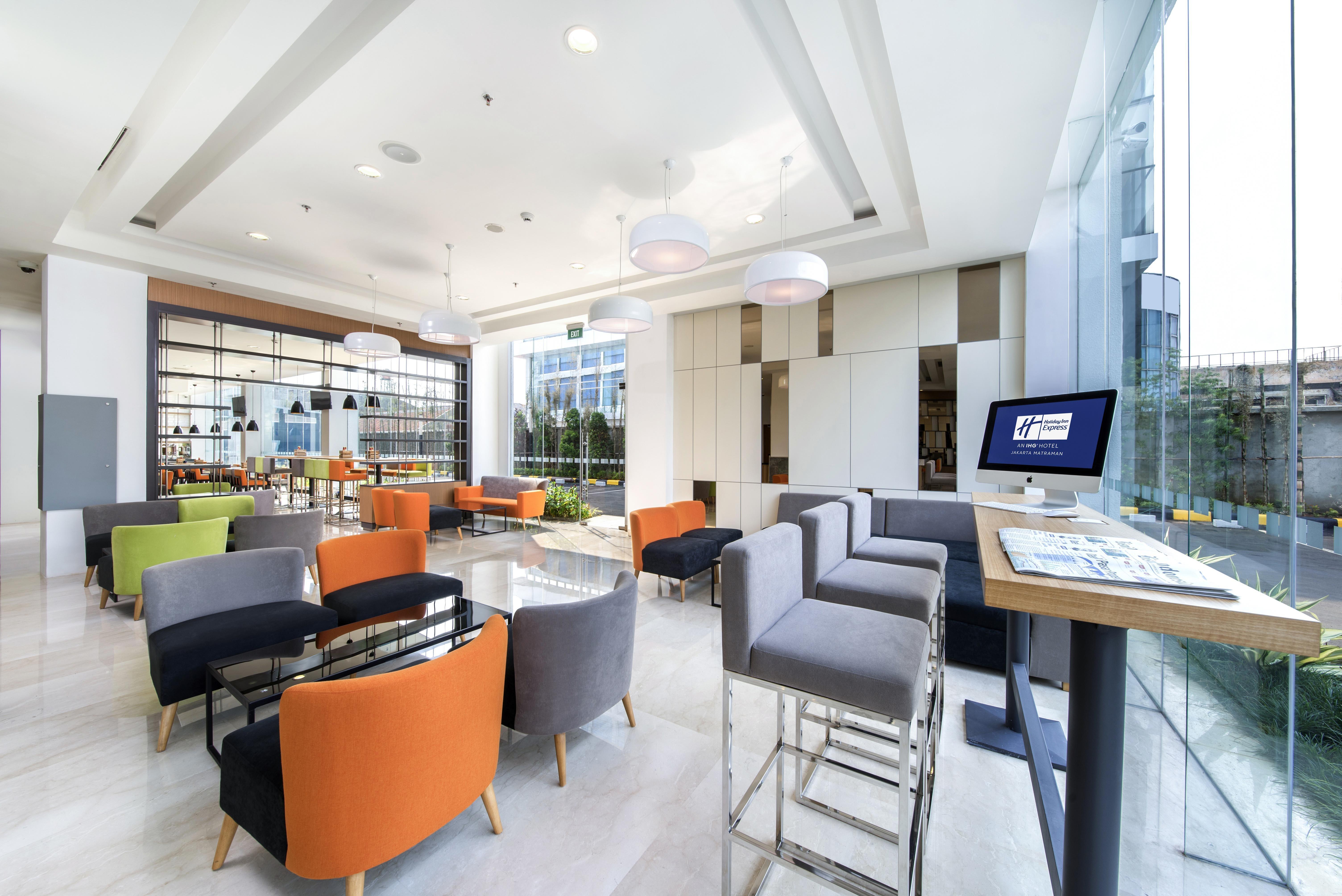Holiday Inn Express Jakarta Matraman By Ihg Exteriér fotografie