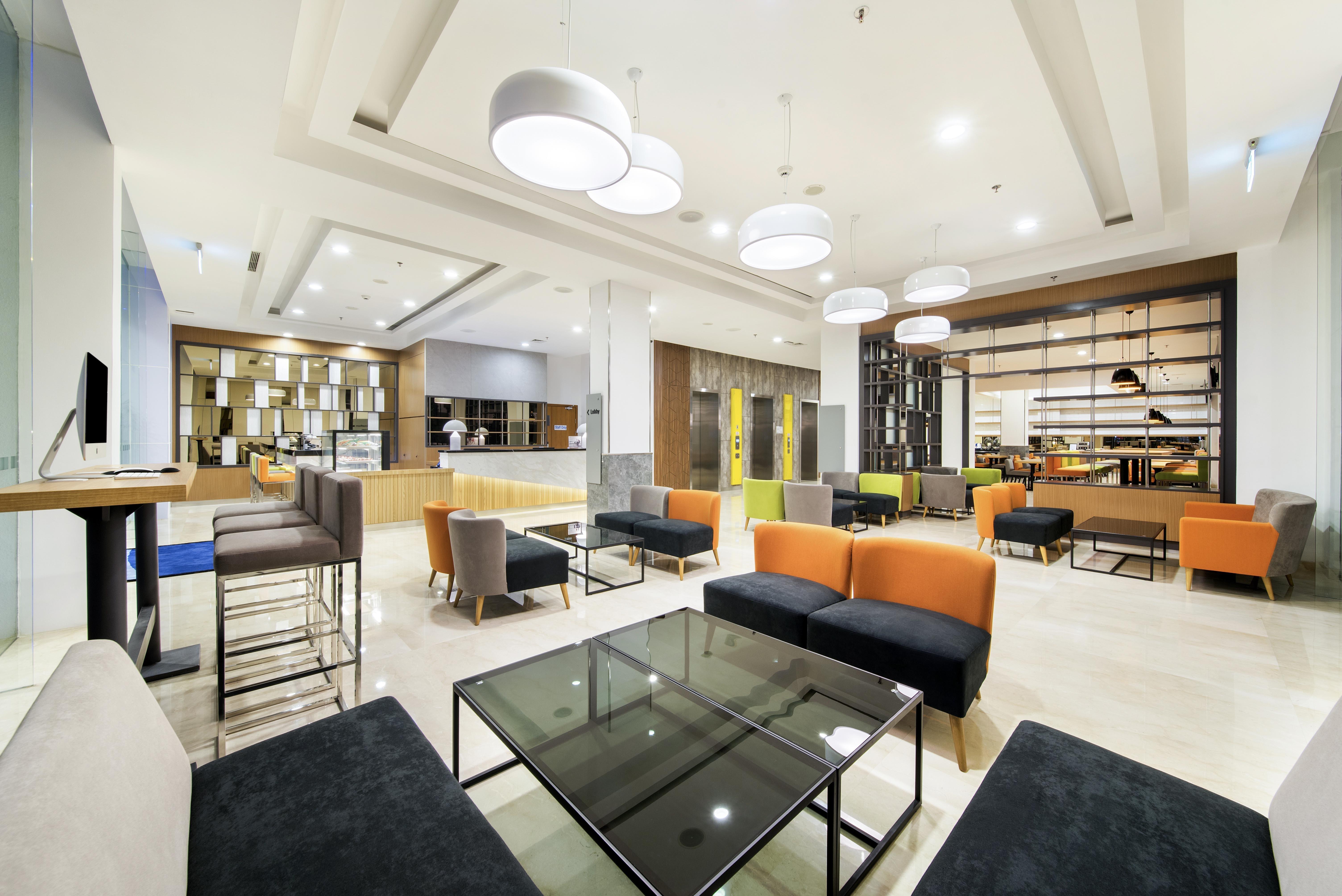 Holiday Inn Express Jakarta Matraman By Ihg Exteriér fotografie