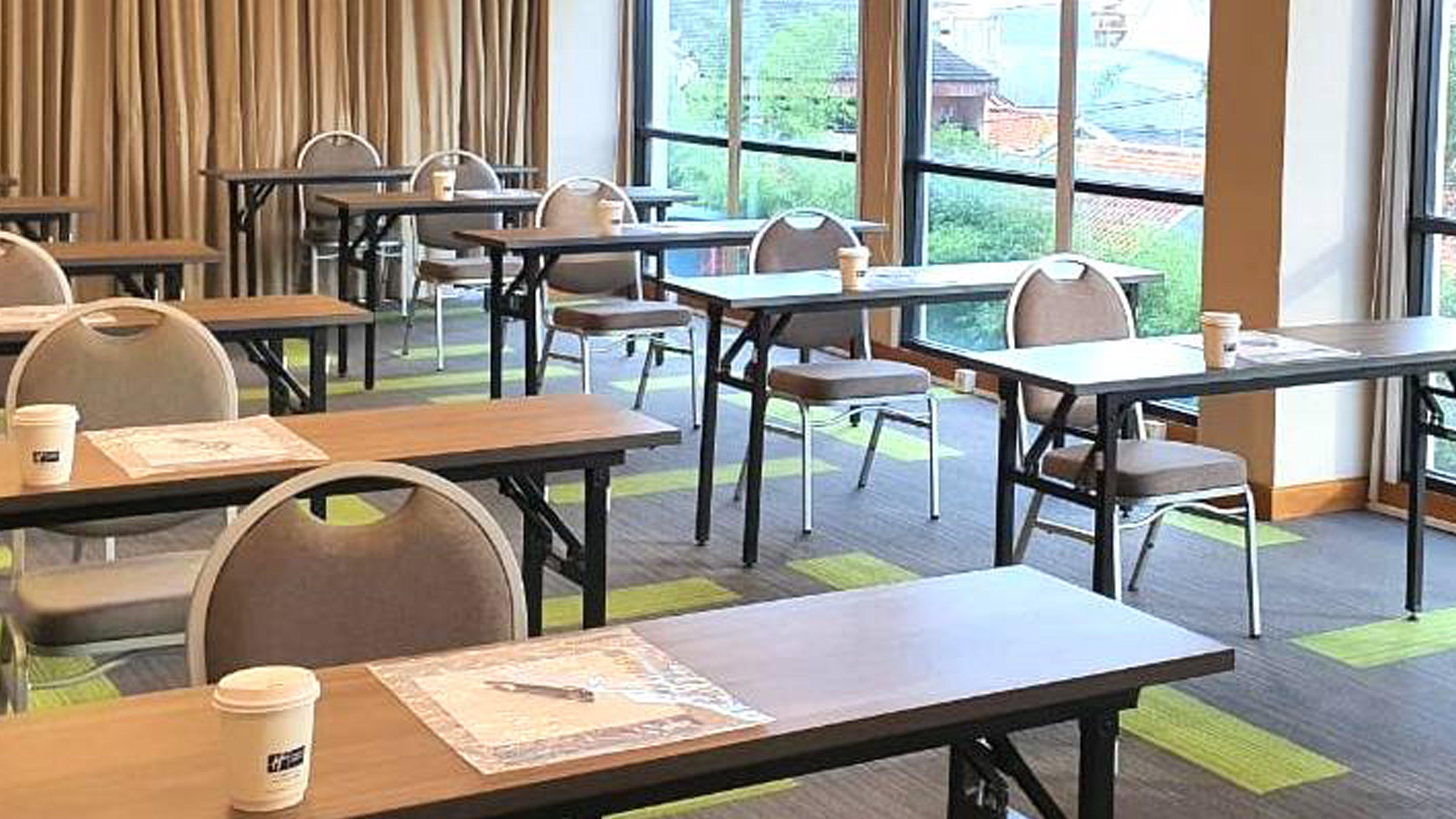 Holiday Inn Express Jakarta Matraman By Ihg Exteriér fotografie
