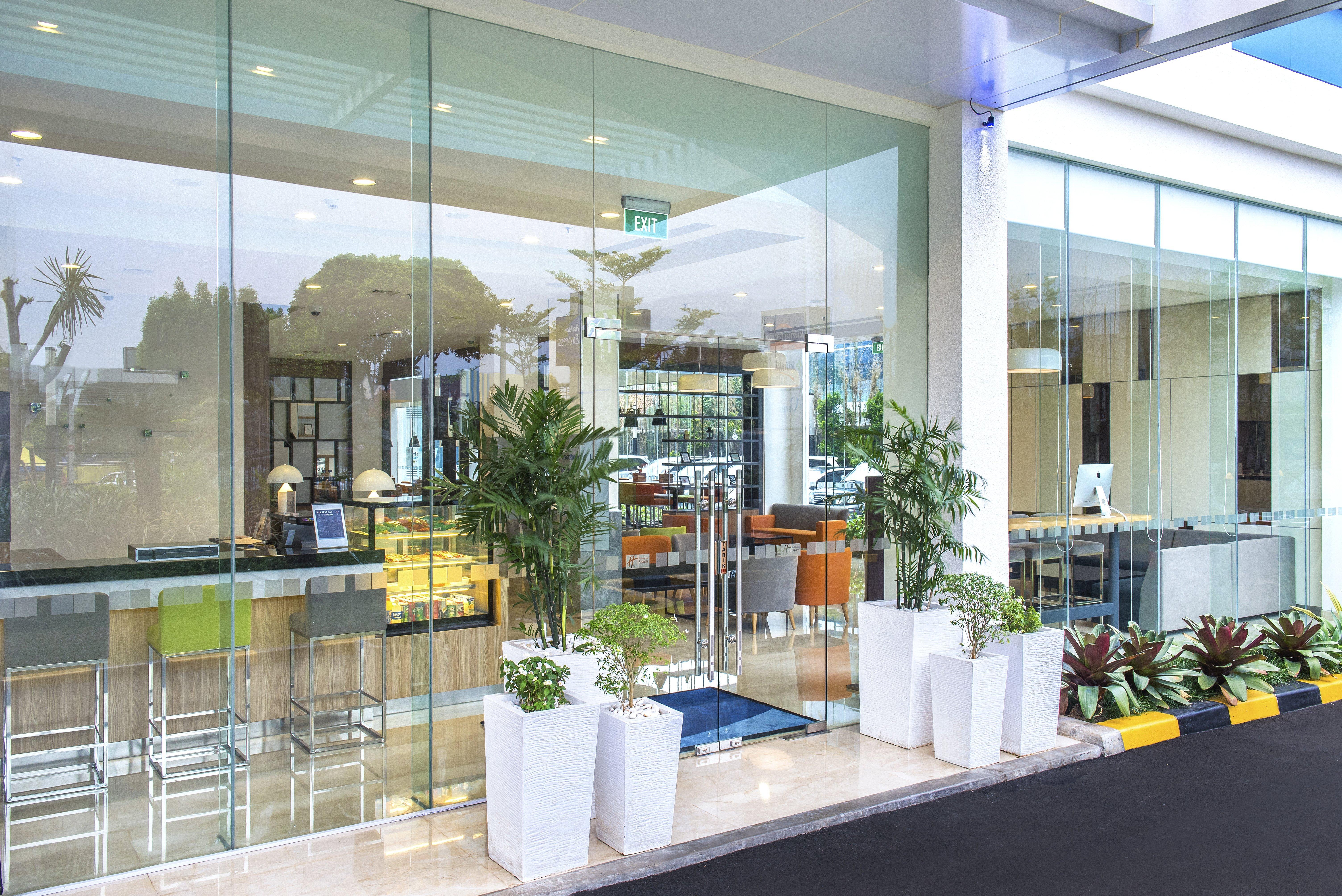 Holiday Inn Express Jakarta Matraman By Ihg Exteriér fotografie