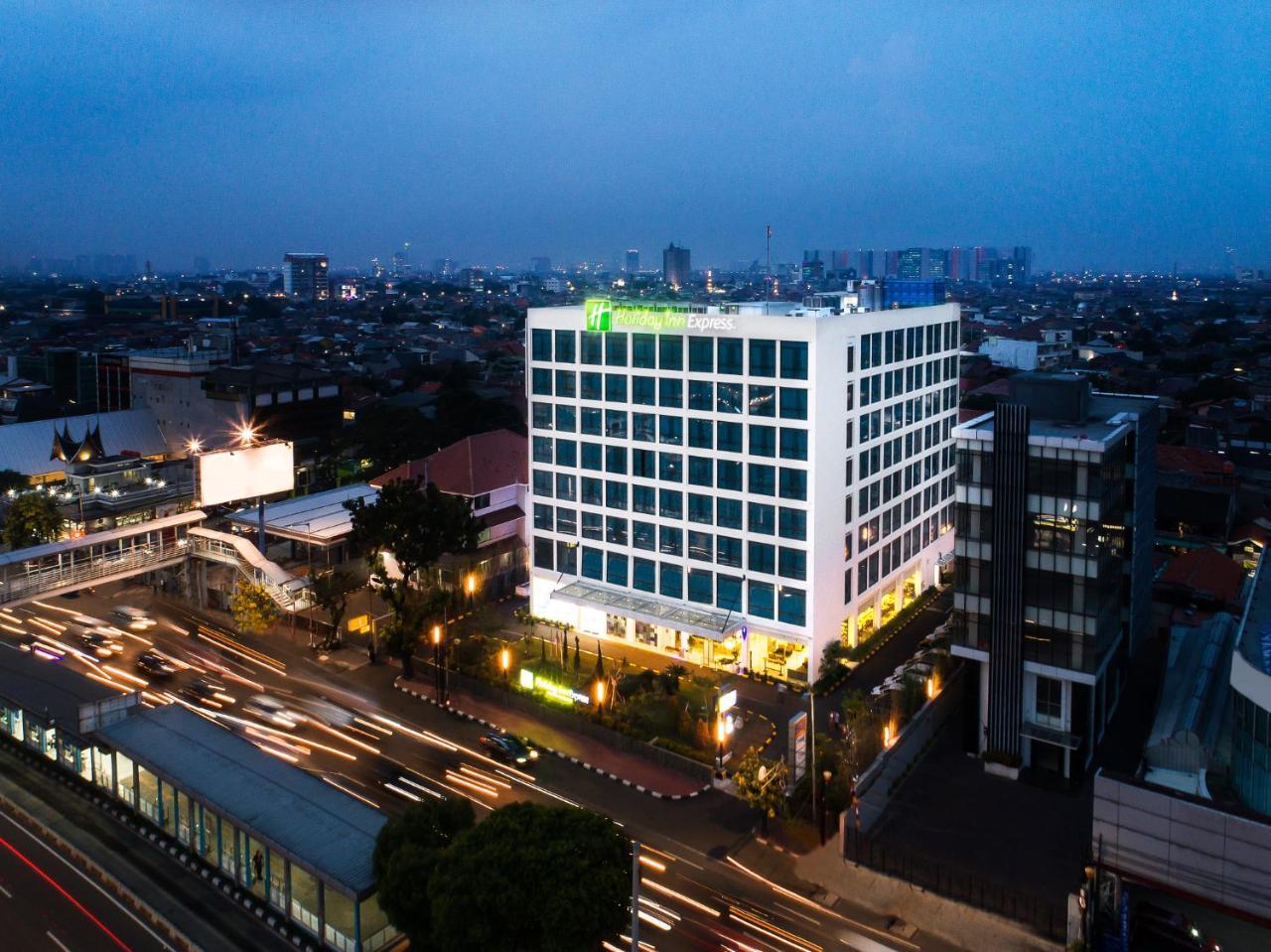Holiday Inn Express Jakarta Matraman By Ihg Exteriér fotografie